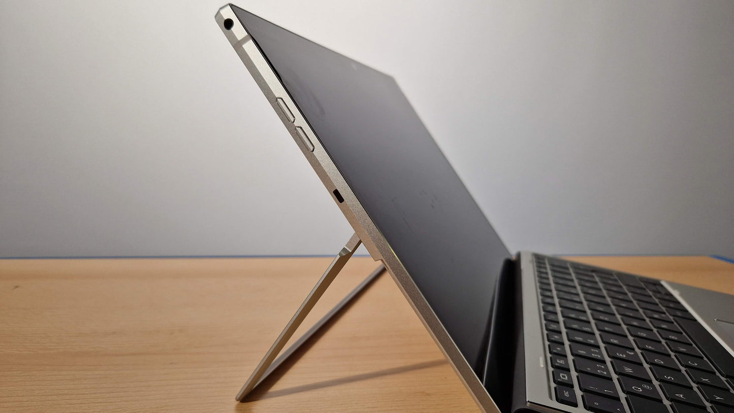 HP X2 G8 i5 11va Gen, 16GB 256GB